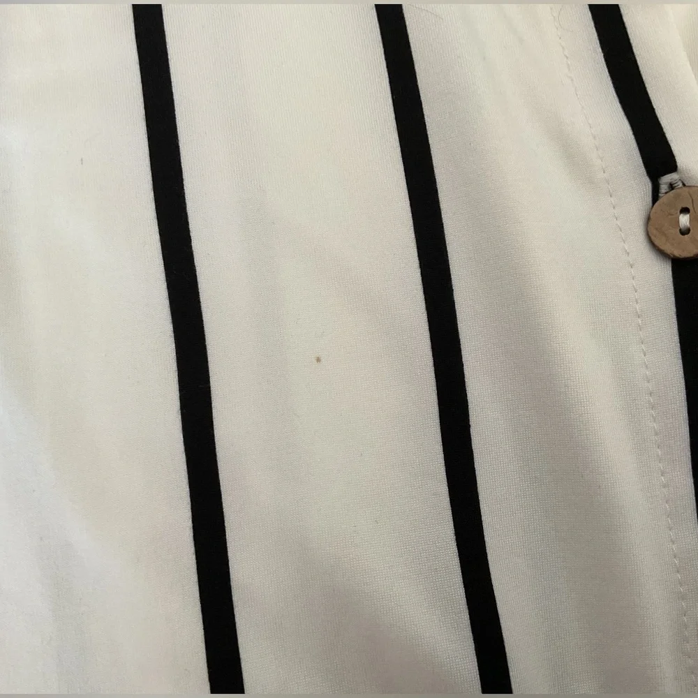 White Striped Cropped Top - Picture 9 of 9